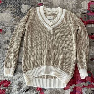 Stunning beautiful sweater, new